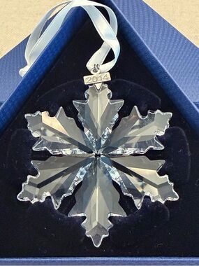 Swarovski 2014 SNOWFLAKE STAR Christmas Ornament Crystal In Box